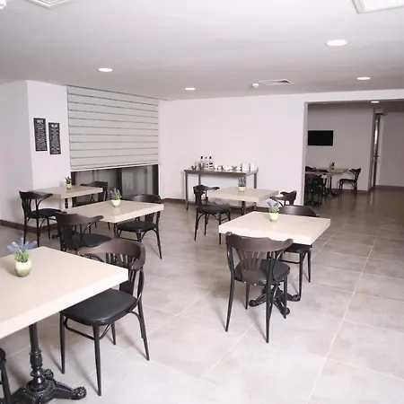 Lavanta מלון דירות