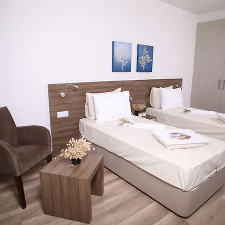 Lavanta Apartahotel 3*